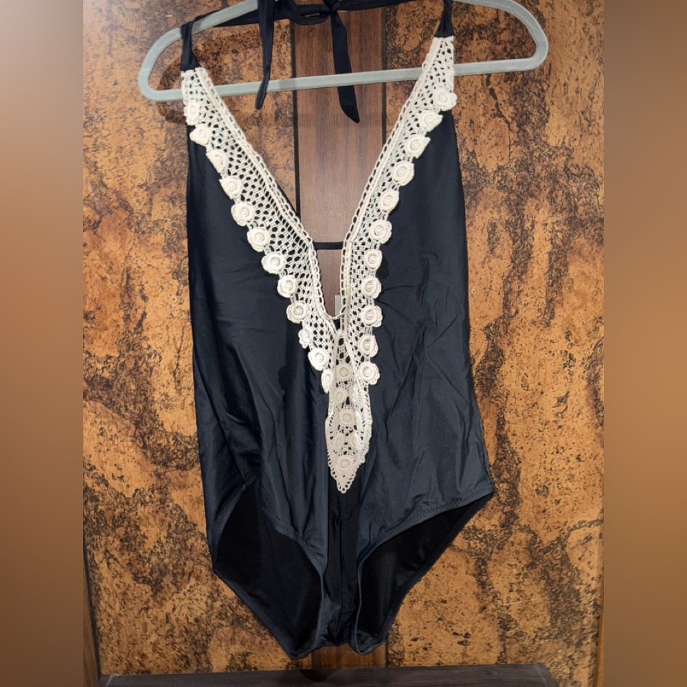 Women’s One piece bathing suit
